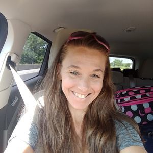 Meet your Posher, Debbie